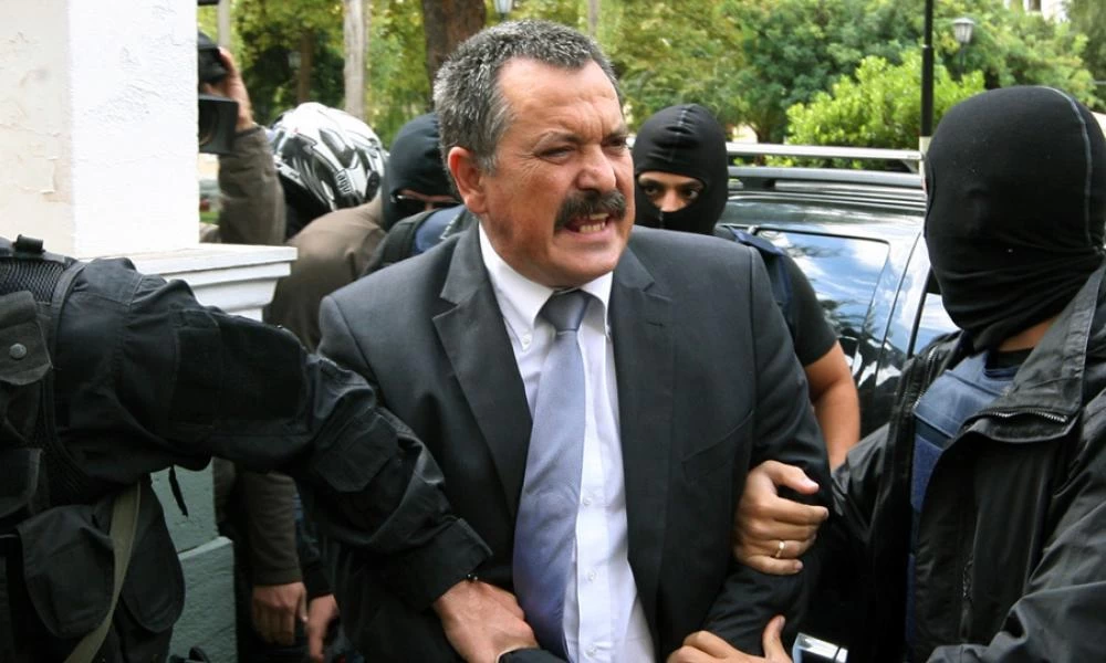 Παππάς: Tι δείχνουν τα χειρόγραφα που βρέθηκαν στο μέρος που κρυβόταν